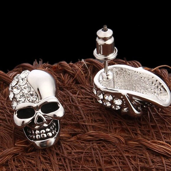 Skull Design Rhinestone Stud Earrings - Picture 3 of 4
